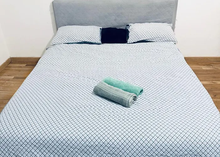 Circumvalatiunii Center דירה